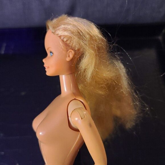 Vintage 1979 Mattel Beauty Secrets Barbie With Poseable Arms 1702 Blonde - Picture 9 of 13